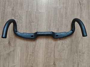 Cintre carbonne aéro 44cm - 1
