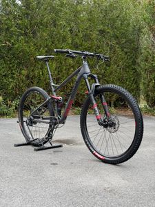 VTT tout suspendu Radon Skeen Trail AL 8.0 (2022) ... - 1