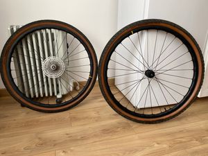 Roues artisanales mavic dt swiss 240 - 1