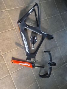 vends cadre ktm - 1