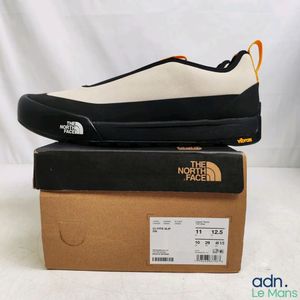 north face clyffe slip on  - 1