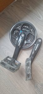 Pédalier Shimano 3 plateaux - 1