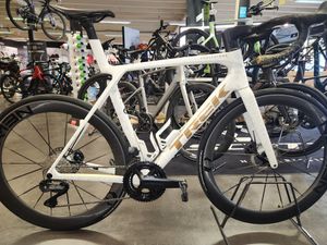 Trek Madone SLR7 2025 - 1