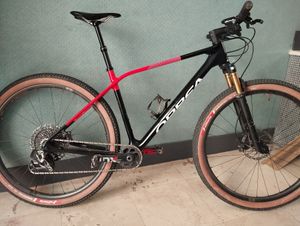VTT Alma M-PRO AXS - 1