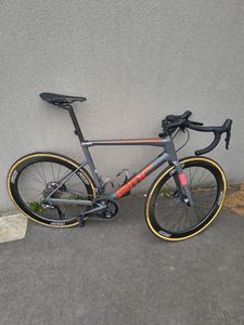 À VENDRE – BMC SLR 2024 | Shimano Ultegra Di2 | Ro... - 1