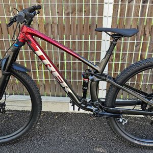 Trek Fuel EX 8  - 1