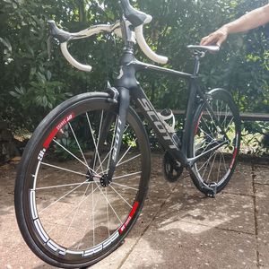 Vélo de course SCOTT premium aérodynamique Science... - 1