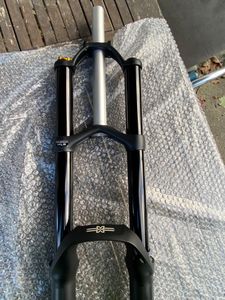 🥇 Fourche VTT DH / Freeride X Fusion RV1 HLR 200 ... - 1