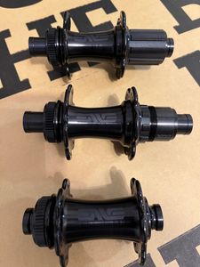 Enve ses hubs disc NEW - 1