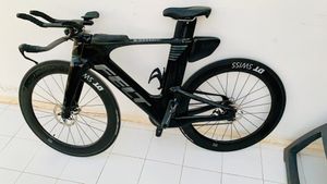 Vélo Triathlon Felt ia3 Disc et Roues DT Swiss Aer... - 1
