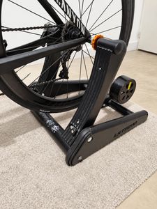 Home trainer connecté Minoura Kagura LST9200 LiveR... - 1