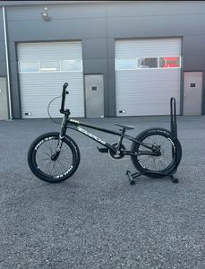 Bmx race staystrong v4.2 - 1