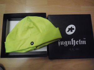 ASSOS BONNET JAUNE HIVER  NEUF  TAILLE UNIQUE  - 1