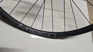 Roue avant DT Swiss M1850 15x110 - 1