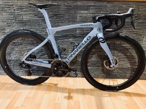 Pinarello F12 dogma  - 1
