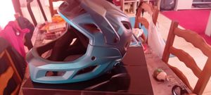 Casque met Parachute  - 1
