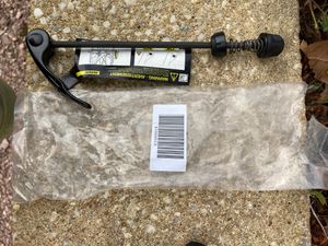 MAVIC serrage rapide roue arrière  - 1