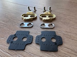 Paires de cales vtt pour pédales automatiques Cran... - 1