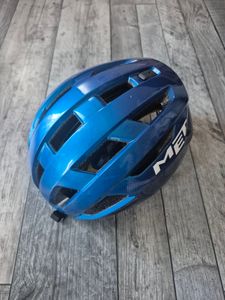 Casque MET  - 1