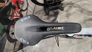 Selle Fizik Vento Antares R1 en 140mm - 1