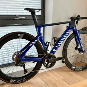Canyon Aeroad CF SLX 8 Di2  - 1