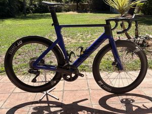 Canyon Aeroad CF SLX 8 Ultegra Di2 12v – DT Swiss ... - 1