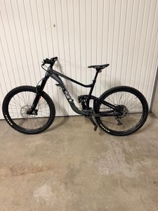 Vélo Giant Reign 1 29" - État neuf - Moins de 20 k... - 1