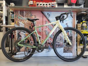 Gravel Focus Atlas 6.7 Shimano Cues Tailles M; L - 1