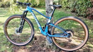VTT carbone tout suspendu léger et performant - 1