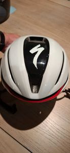 Specialized evade 4  - 1