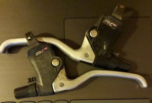 Leviers de frein Shimano Altus C10 en Bé - 1