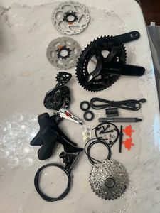 Groupe Shimano R7170 tout neuf - 1