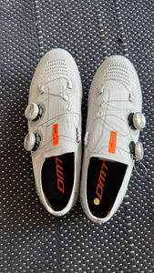 Chaussures DMT - 1