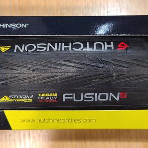 Lot de 3 pneus route 25 mm tubeless Hutchinson Fus... - 1