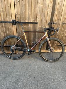 Cadre Giant tcx + roue  - 1