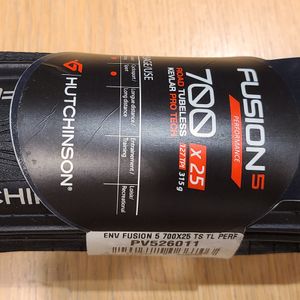 Pneu road tubeless 25 mm Hutchinson Fusion 5 Perfo... - 1