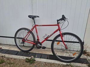 VTT rockrider 320 - 1