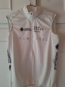 Gilet coupe vent Decathlon Ag2r  - 1