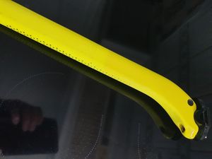 Vends tige de selle PINARELLO F8 F10 F12 jaune - 1