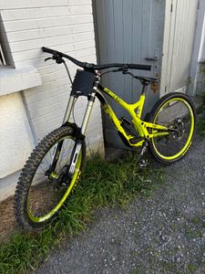 Commencal v4 - 1