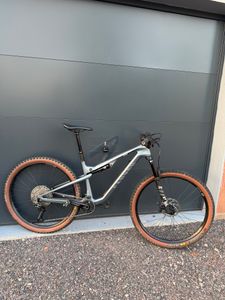 CANYON LUX TRAIL CF 6 2025 - 1