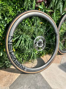 Roues carbone NEWMEN Advanced SL R.38 Streem Disc ... - 1