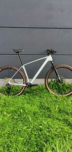Vtt semi rigide cube reaction c62 race (carbone) l - 1