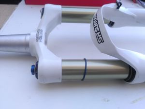 Fourche Suntour Auron 34mm RC2 - 1