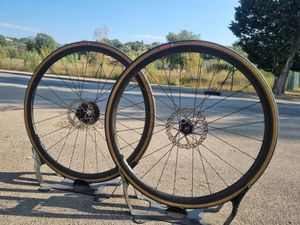 ROUES CARBONE ULTRA LIGHT – SPADA KOM DISC CARBONE... - 1