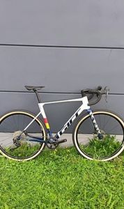 Gravel girs rnr 2 neuf carbone t56 - 1