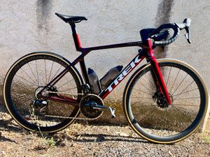 Trek Madone SLR 7 Gen 8 2025 [COMPLET AVEC ROUES] - 1
