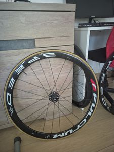 Roue carbone  - 1