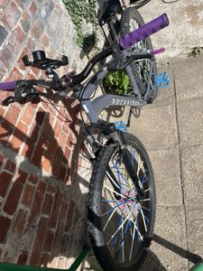 Rockrider VTT gris suspension avant freins en V gu... - 1