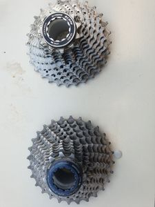 Lot cassettes ultegra  11 vitesses - 1